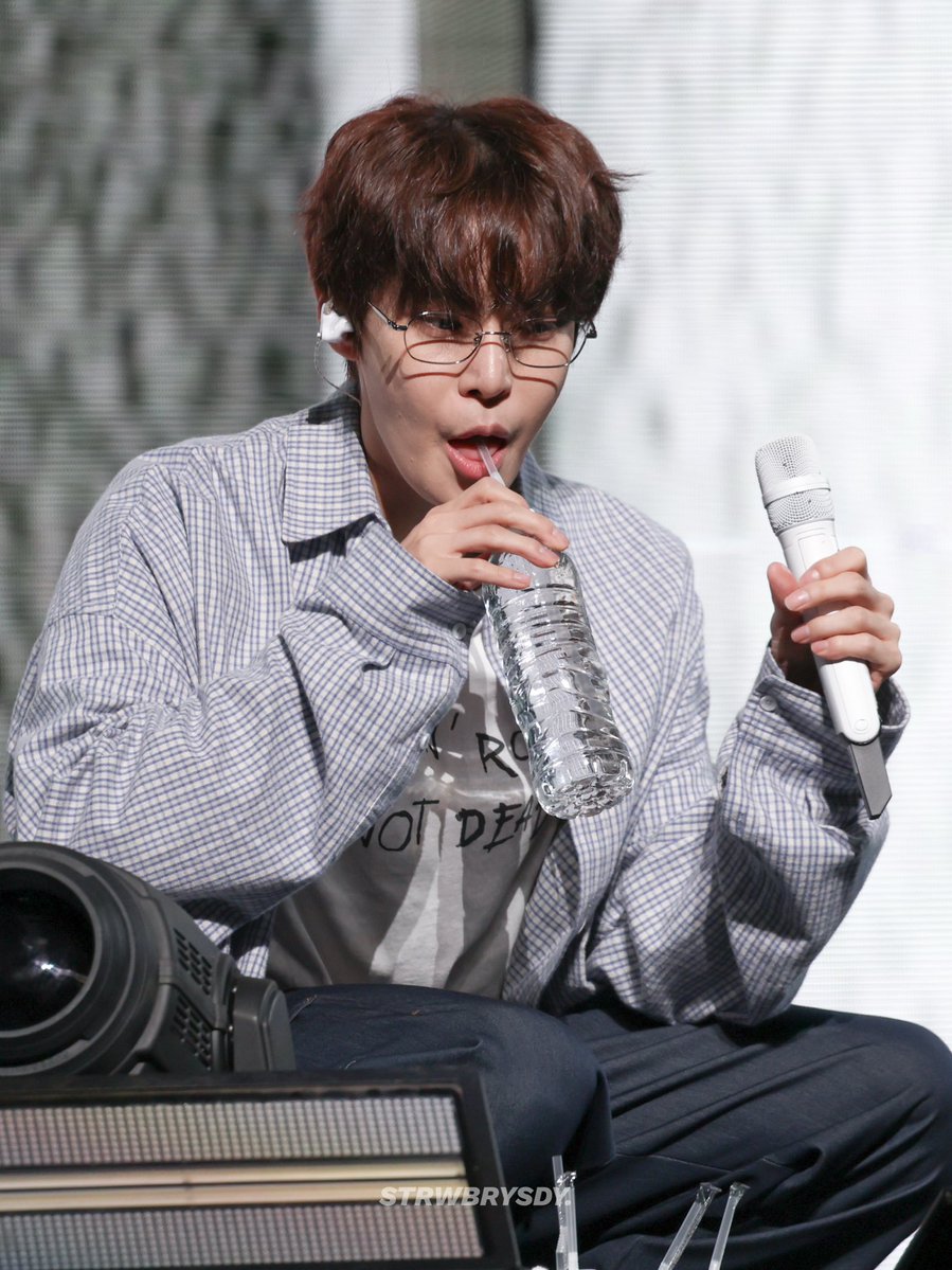 STRWBRYSDY's tweet image. 250716 DOORS 싱가폴 사첵
#도영 #DOYOUNG #ドヨン
#NCT #엔시티