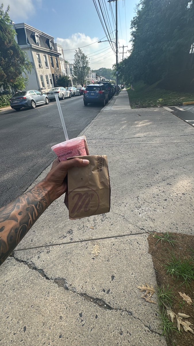 why ain’t nobody tell me <a href="/ManhattanBagel/">Manhattan Bagel</a>  was this good I grab this shit everyday now😂😂😂😂😂😂😂