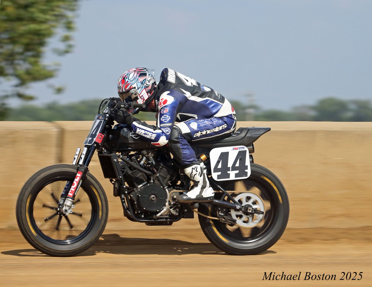 dollymoon35's tweet photo. WFO Wednesday with Brandon Robinson at the 2025 Du Quoin Mile. https://t.co/Zm8zfS0IR2