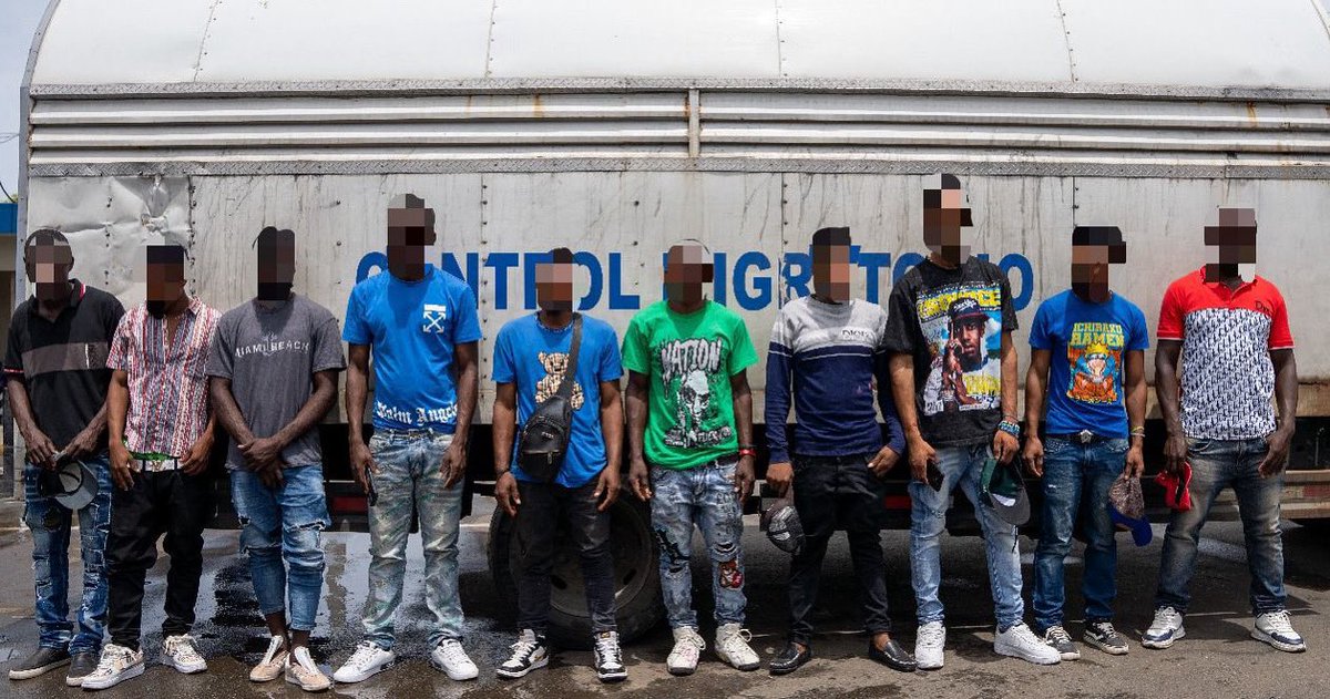 MigracionRDo's tweet image. Detuvimos a 1,741 extranjeros en condición irregular y repatriamos a 1,431, en operativos conjuntos en zonas clave. Reforzamos el control migratorio con respaldo de las fuerzas de seguridad, en cumplimiento de la Ley 285-04.

#MigraciónRD 
#DGM