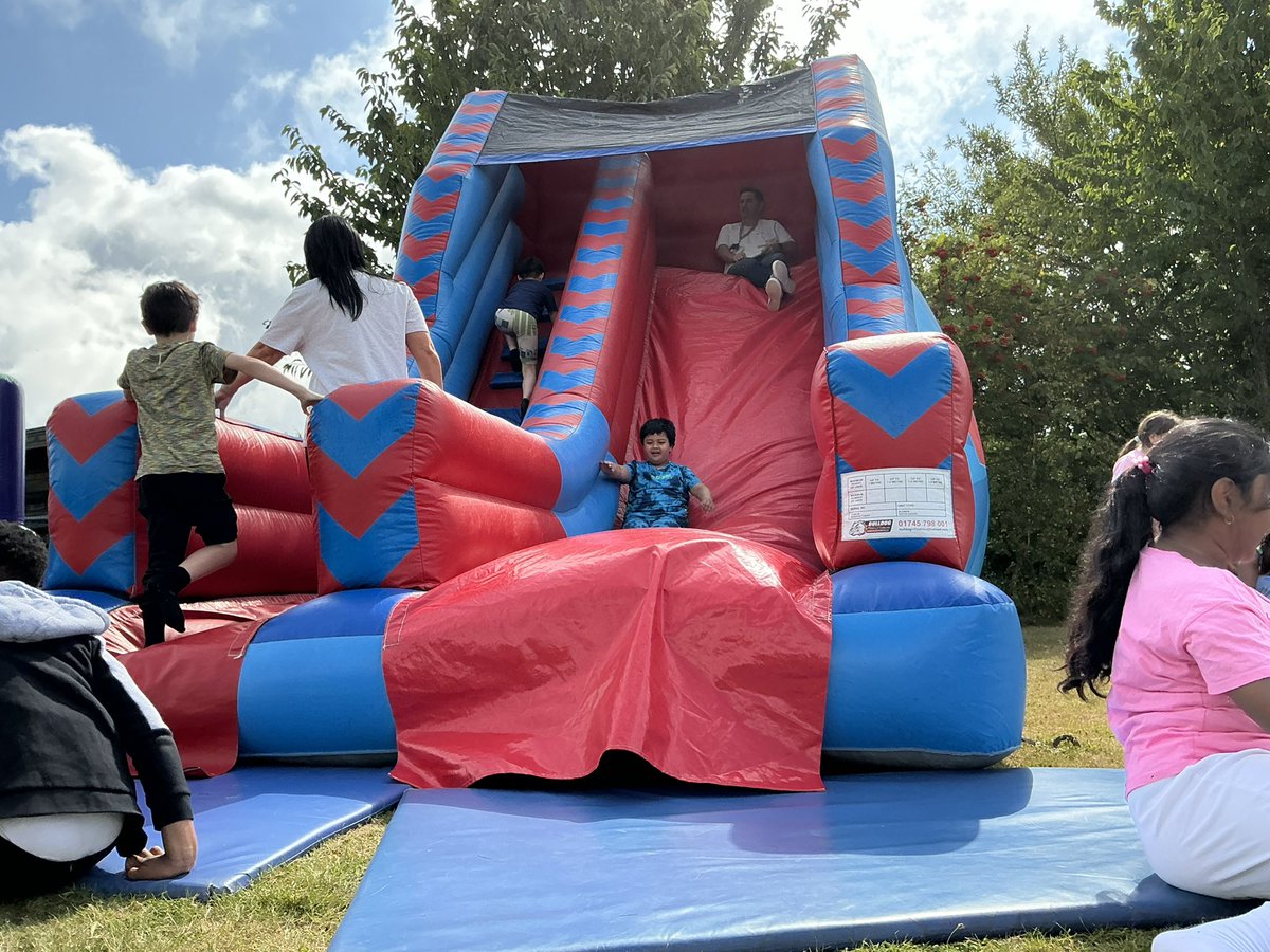 3B have had a great morning for our Fun Day! We started with a game of rounders, UV dodgeball, a go on the bouncy slide and, of course, ICE CREAM! 🍦 🌞 <a href="/StMargarets_/">St Margaret's Anfield CE Primary</a>
