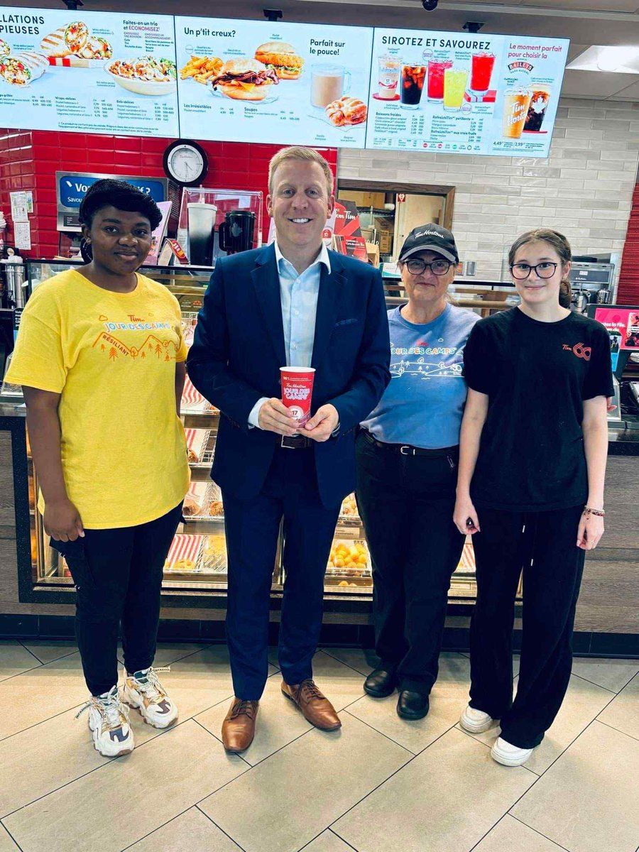 mlevesquecaq's tweet image. Je vous invite à faire comme moi et à venir encourager la campagne de financement du Jour des camps de @TimHortons dans un restaurant dans Chapleau. Cela permettra à des jeunes de chez nous de pouvoir s'amuser et de profiter de leur été!☀⛺🌲☕️
#Assnat #Chapleau #Gatineau…