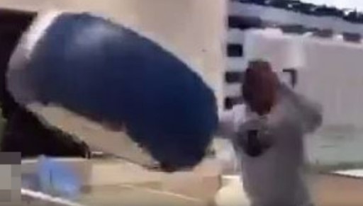 Teenager admits hurling chair from shopping centre balcony courtnewsuk.co.uk/teenager-admit…