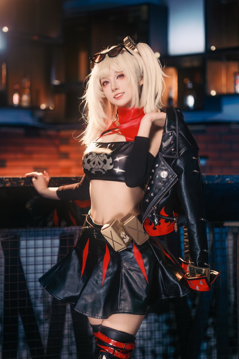 yan_nekoneko's tweet image. 座って、一杯どう？
#ゼンレスゾーンゼロ #バニース #コスプレ #Cosplay