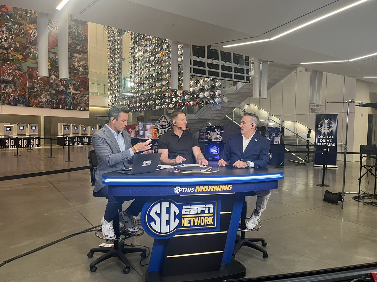 seniorbowl's tweet image. Day 3, SEC MD. Here we go with @SECNetwork @PeterBurnsESPN @ChrisDoering on what Senior Bowl Executive Director and former NFL scout @DfabeSB says in this 2025, 2026 talent pool.