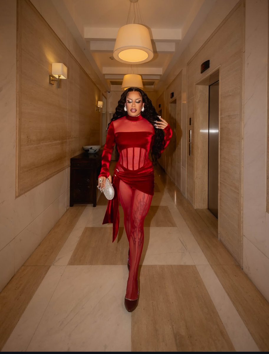 aquela amiga que tem hiperfoco em uma cor