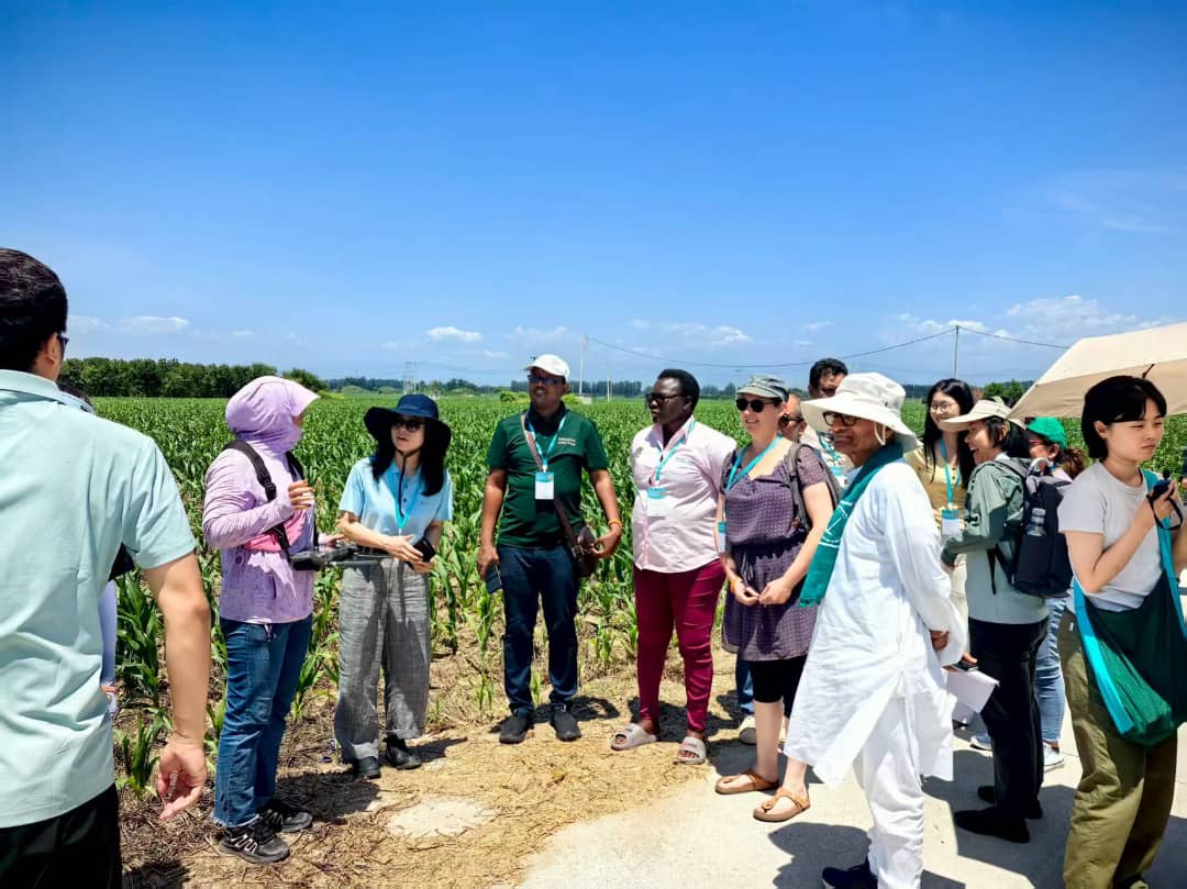 LVCSEAf's tweet image. @LVCSEAf was represented at the International Field Study on Agricultural and Rural Modernization in China. This exchange organized by the China Agricultural University brought together movements to learn, share & reflect on pathways to food sovereignty & agroecology transitions.