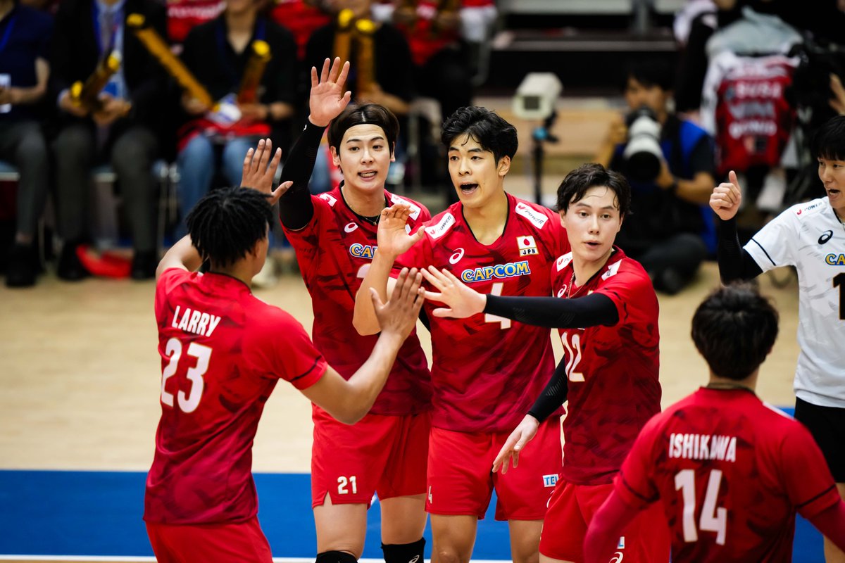 vking_jp's tweet photo. 快勝スタート🔥

 🇯🇵日本代表 3-1 ドイツ代表🇩🇪

#バレーボール男子日本代表 が日本ラウンド初戦を逆転勝利で飾る！

第1セット 21-25
第2セット 25-20
第3セット 25-23
第4セット 25-20

https://t.co/dfXfmj8vnK

📸Volleyball World

#男子バレー #バレーボール #VNL #ネーションズリーグ https://t.co/vQPVHE6RGs