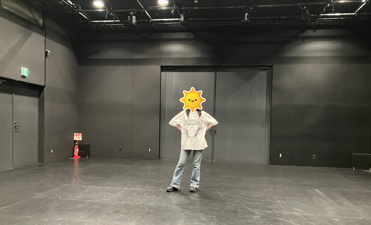 【#ふれあい広場サテライト】
せんだい演劇工房10-BOXにて、演劇家の横山真（<a href="/yokomako/">横山 真</a>）さんのご指導のもと『スタンダップコメディ』に挑戦🎙️
何気ない日常の会話も話し方ひとつでこんなにおもしろいものになるんだと感動しました😆

体験の様子はこちらをチェック☟
asuiku.org/freeschool/blo…