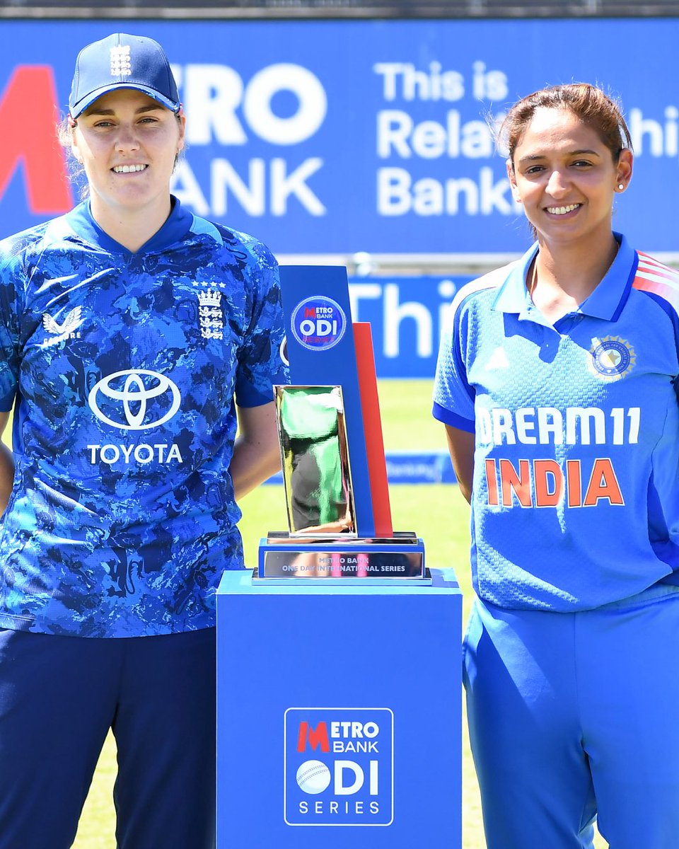 We're underway for the 1st ODI between England Women and India 🙌

Harmanpreet Kaur's side won the IT20 series 3️⃣-2️⃣ 🇮🇳

Can Nat Sciver-Brunt's Three Lions get the 50-over leg underway with a win? 🤞