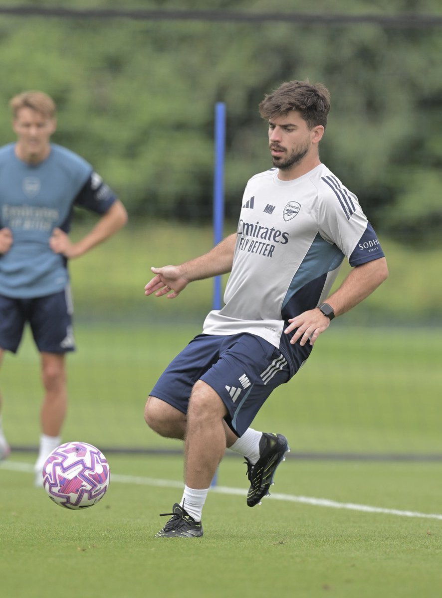 Great start to preseason in La Manga — High standards &amp; top work from the lads. Let’s keep raising the bar! 🔴⚪ <a href="/Arsenal/">Arsenal</a> #Gunners #Preseason #LaManga