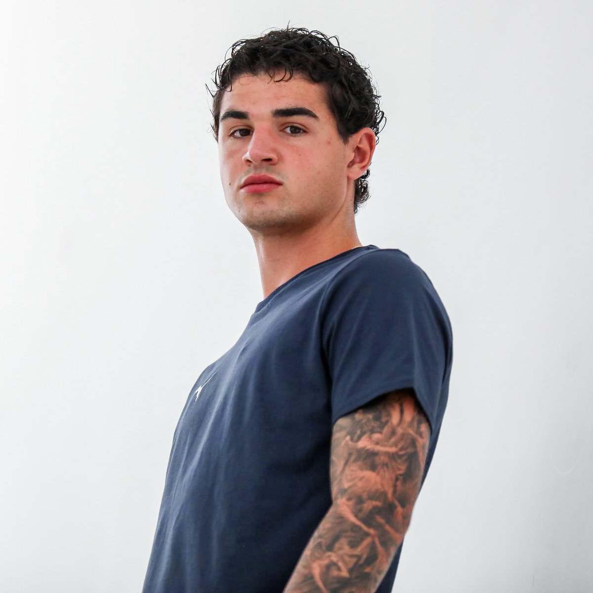 MaritimoMadeira's tweet image. 🇵🇹 Marco Cruz
🗒 21 anos
⚽ Médio

Bem-vindo! 🦁🟢🔴

#CSMaritimo #MarcoCruz
