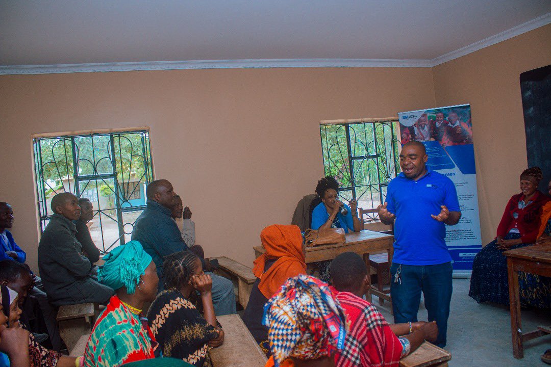 ndotoinaction's tweet photo. Breaking barriers, one conversation at a time!
Thread

1/4
Our Menstrual Hygiene Management education session with parents at Umoja Primary School was a powerful reminder that parenting starts early, and honest conversations can shape a brighter future.
#NdotoInAction #MHM https://t.co/5n5o4BKIkd