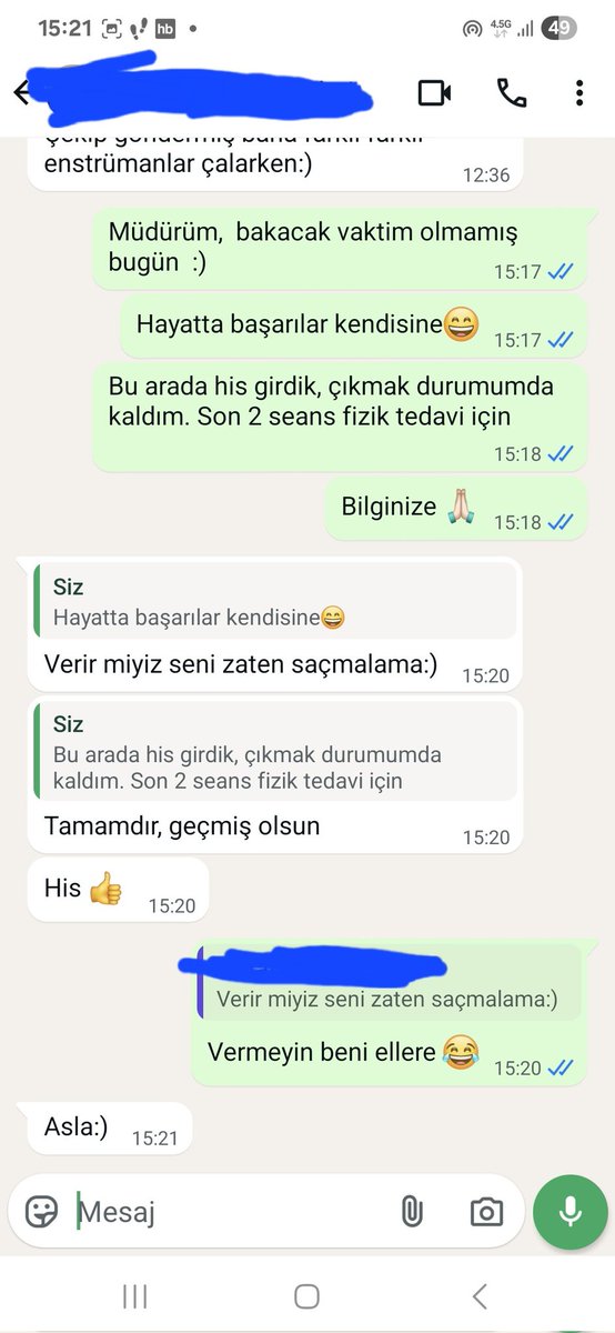Şubede son zamanlarda beni evermeye çalışıyorlar 😒 Bekarlığım ve sürekli gezmem batmaya başladı zannımca evli olanlara.  Dost bildiklerim kuyumu kazıyorlar, beni ikna etmeye çalışıyorlar birde bildiğin müşteriler ile birlik olup🤦🏼‍♀️
Bir tek şube müdürümüz yanımda,  canım benim 😊