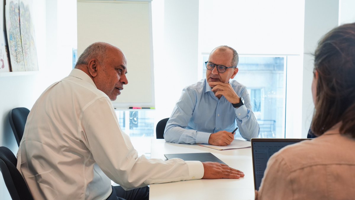WFP_Europe's tweet image. Yesterday, @WFPChiefEcon sat down with NGOs & think tanks to talk food security and the challenges the humanitarian & development sectors face today. Collaboration and smart funding decisions are needed to avoid more suffering and increase the resilience of those we serve.