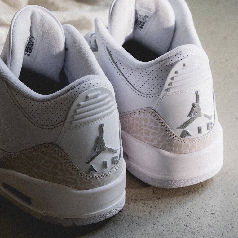 La Jordan 3 Retro « Pure Money » passe à 158€ au lieu de 210€ ☀️

Code: OFFICE20

⏩️ wgl.io/95gvj1hg