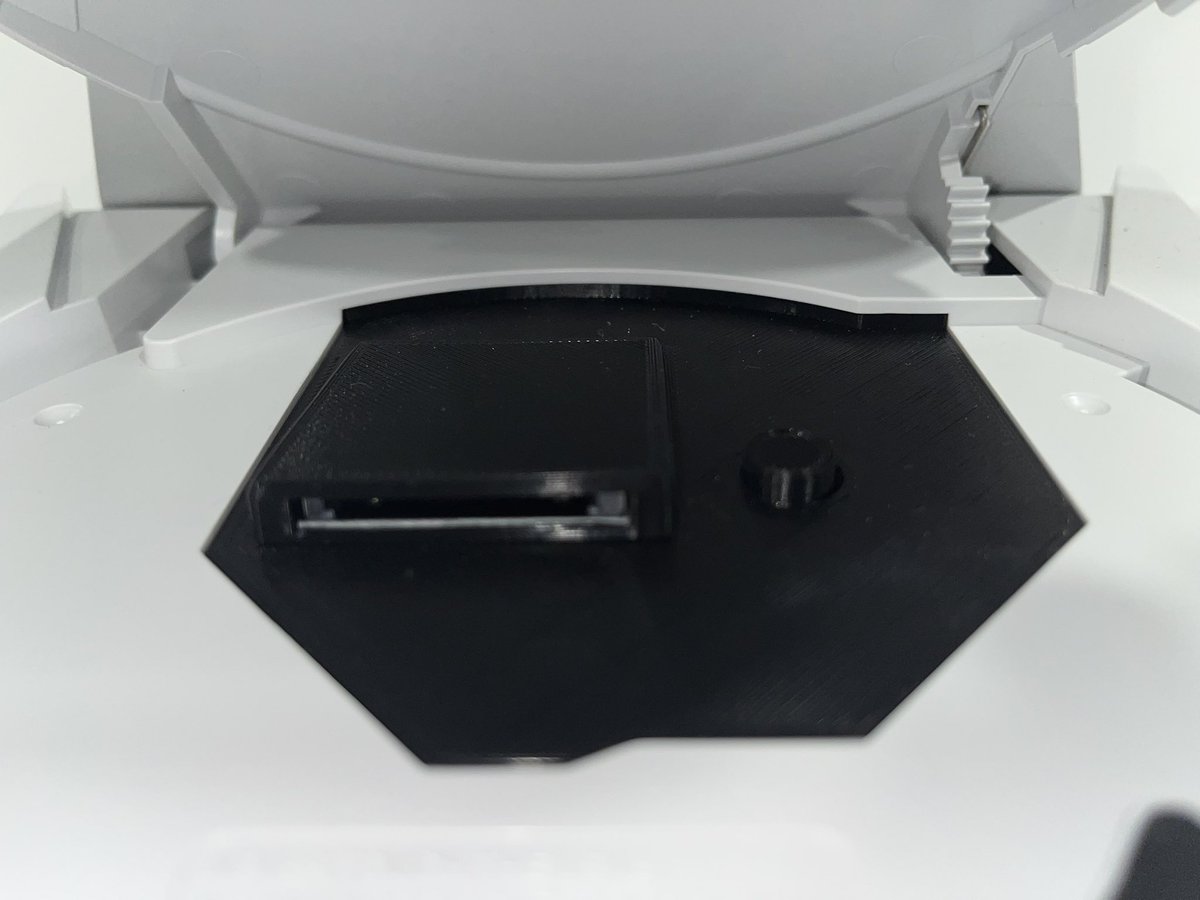 AlteredRetro's tweet image. Dreamcasts posted. I think I have a soft spot for making these. If you find a cleaner one, but it. 🤣

Comes with everything needed to start gaming !!

ebay.us/m/yBvrpM