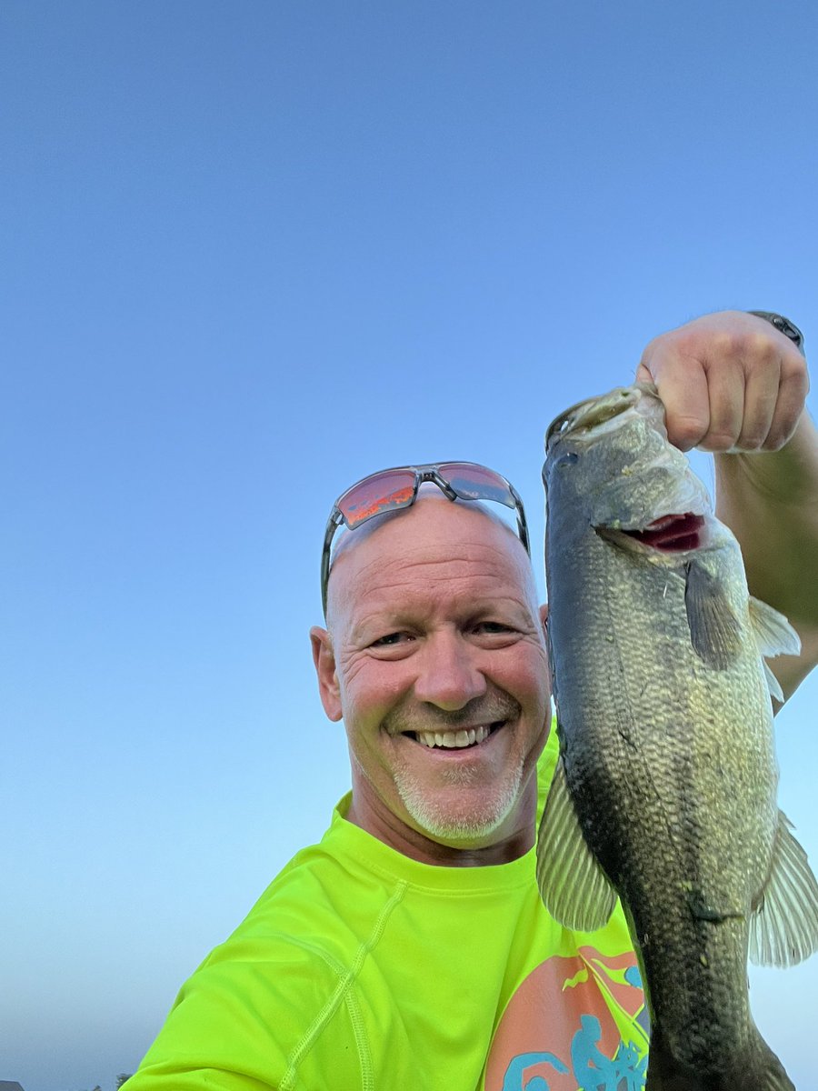 Bigmatt (@bigmattpaulsen) on Twitter photo Hello Wednesday morning! Had to be at work early today so I pushed out the door a bit earlier for a run. I did only get 2 slow miles but they are done! The fish were biting last night! So much fun!!👊🎣good day all! #justkeepmoving #inspiresomeonetoday #thisis60
#missbella Hello Wednesday morning! Had to be at work early today so I pushed out the door a bit earlier for a run. I did only get 2 slow miles but they are done! The fish were biting last night! So much fun!!👊🎣good day all! #justkeepmoving #inspiresomeonetoday #thisis60
#missbella