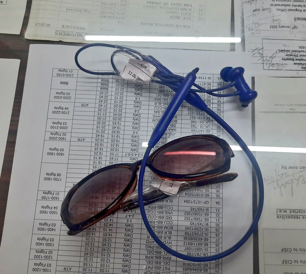 Rao1679's tweet photo. Heartfelt thanks to Inspector S.K. Sharma &amp; Shri S.B. Munda of @CISFHQrs at @BPIABhubaneswar  for their exceptional support in locating and recovering our #LostIems after 01 month. Grateful for your dedication &amp; timely help. 🙏 Especially thanks to Both the Officers. https://t.co/r3jDcJ711j