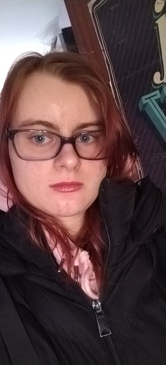 HenryLovato10's tweet photo. 💜
#selfie #selfies #me #myself #i #memselfandi #ich #ichselbst #purplehair #hair #haare #haar #haarfarbe #haircolor #lila #lilanehaare https://t.co/GnnnQGmN8b