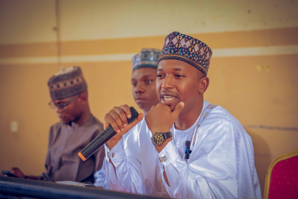 Lokaci dana dawo Twitter ban maida hankalina akan Web3 Job ba.

Ban raya wa raina cewar, ina dawowa zan fara neman aiki ba.

Kawai abinda na faɗawa kaina shi ne, zan bada akalla wata ɗaya don gina portfolio da zai jawo attention na masu project.

A halin yanzu ina sati na biyu da