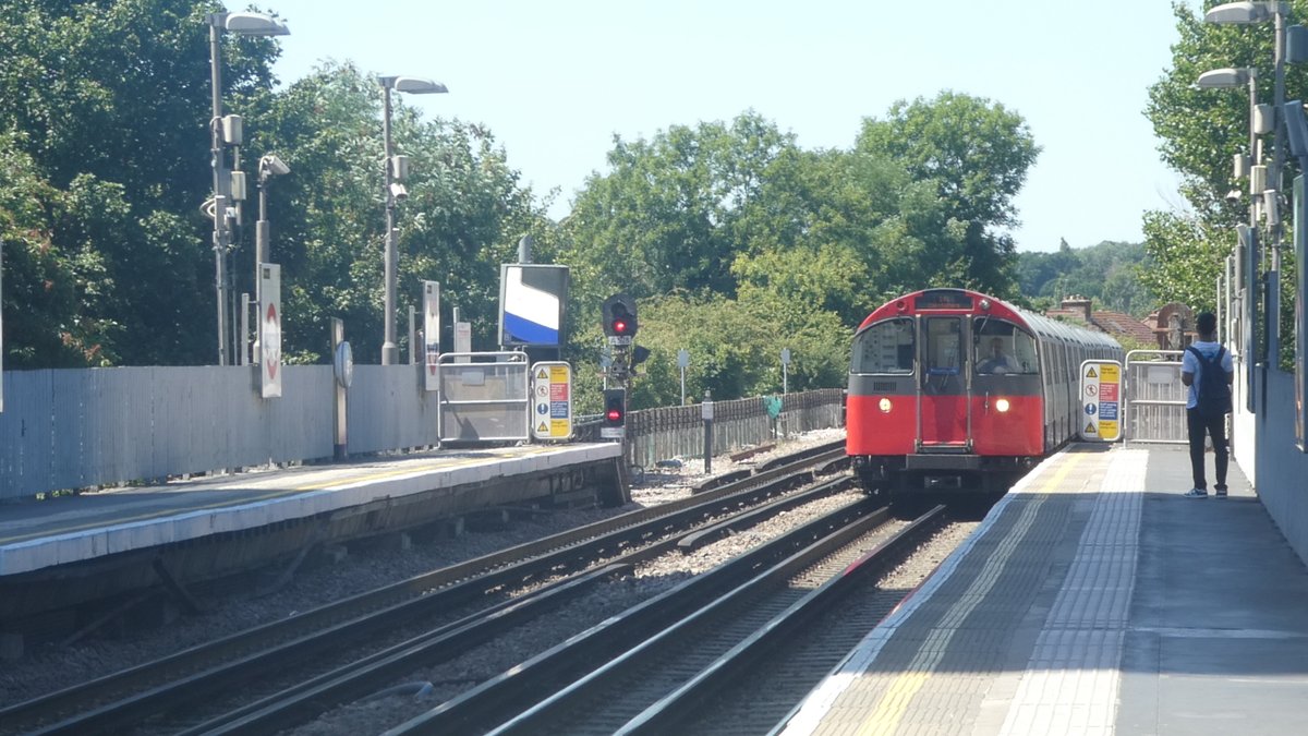 JRailVolunteer's tweet image. Some 1973 stocks at Alperton which in a few years time will be no more so might as well get them while you still can unless you want to live in regret for not capturing them.