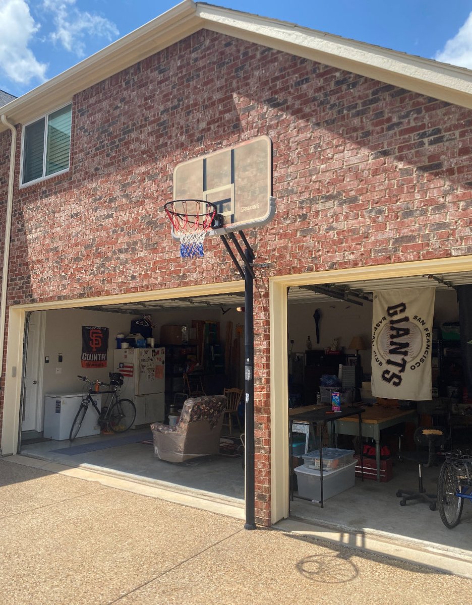 dave_severns's tweet image. Hoop of the Day… Bond Lane, Gridley, CA. (courtesy of John Mitchell) #hoopoftheday