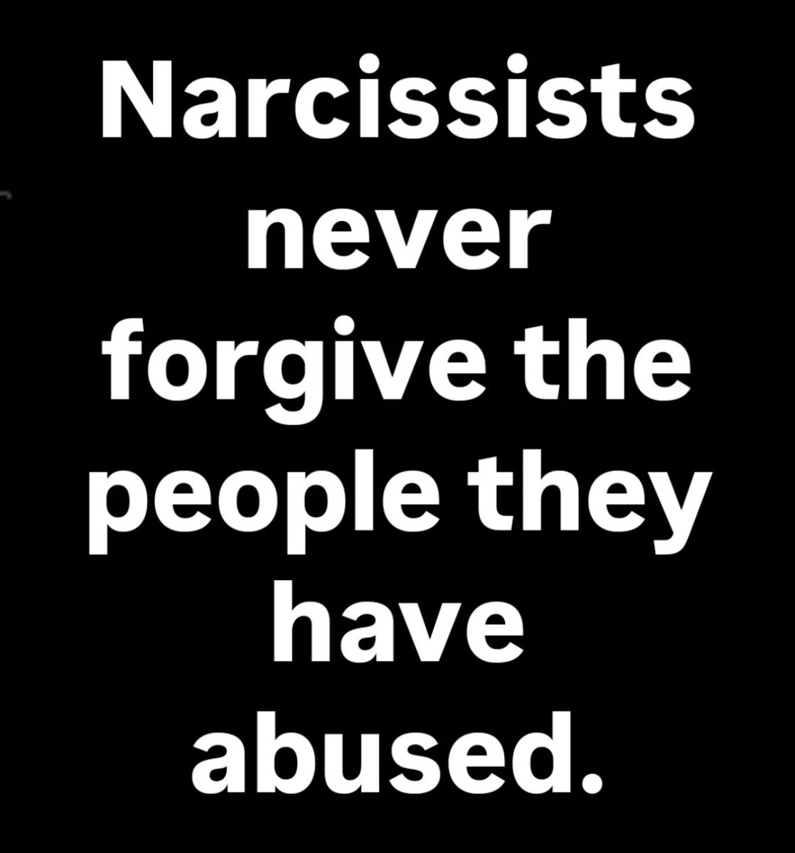 AwareOfTheNarc's tweet image. Read that again.