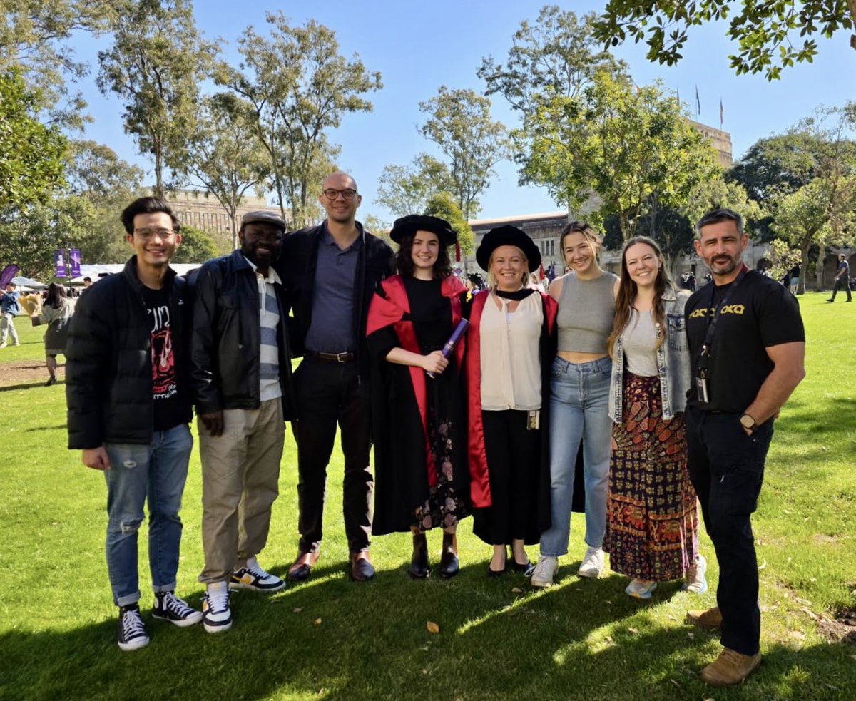 Happy graduation Dr <a href="/mikaelagbell/">Mikaela Bell</a>!