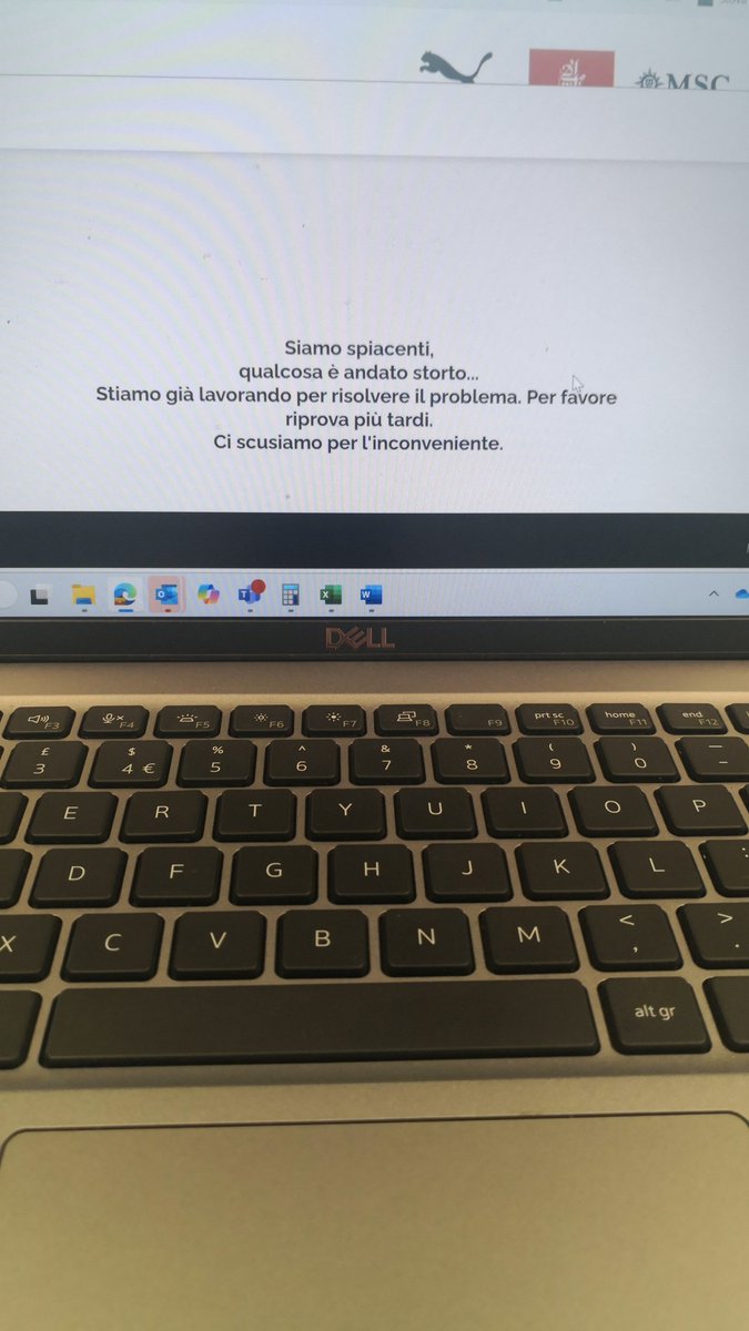 Moreschi_D's tweet photo. Solito schifo del. Sito @acmilan per fare il cambio posto all'abbonamento. Seconda volta che esce questo messaggio dopo 90 minuti di coda prima e 70 dopo x avere l'accesso. https://t.co/22QpZXazyd