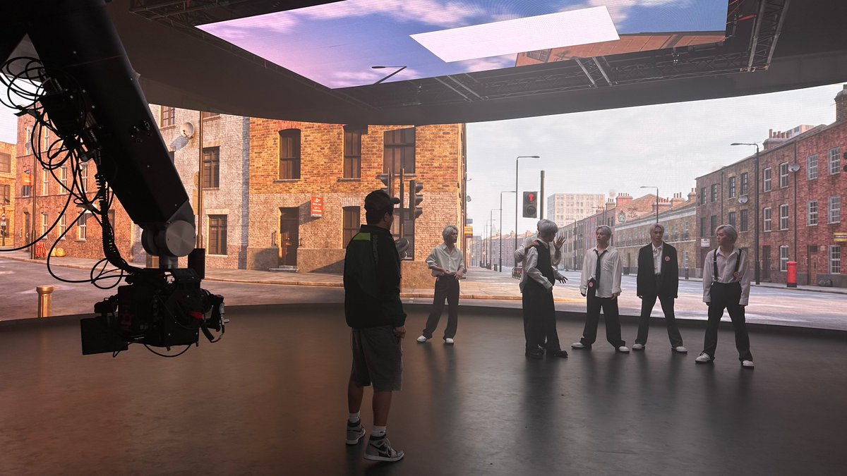 Supreme Studio tweet media