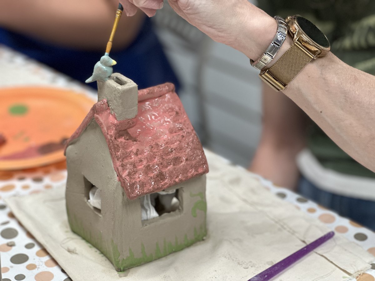 MyCraftyMonkey's tweet image. Light up your evenings! Turn your house lantern into a beach hut 🏖️ Perfect for summer nights!🌅 #handmade #potteryworkshop #potteryclass #mudclub #clayclass #clay #potterystudio #potterypainting #pyop #potterypaintingstudio #paintyourownpottery #stneots #cambs #cambridgeshire