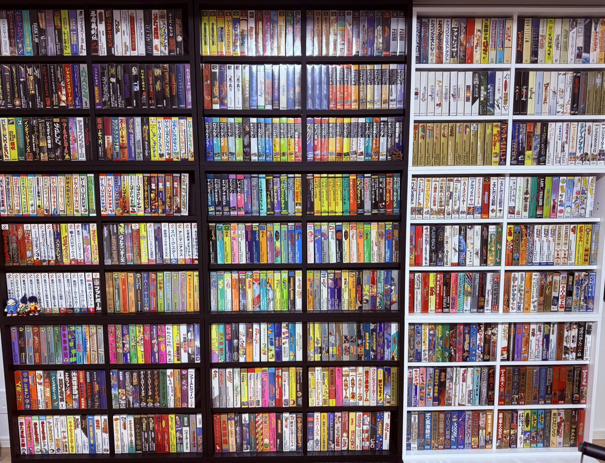 俺の進化したゲーム部屋見て。
ファミコンとスーファミ美品でほぼコンプしちゃった。