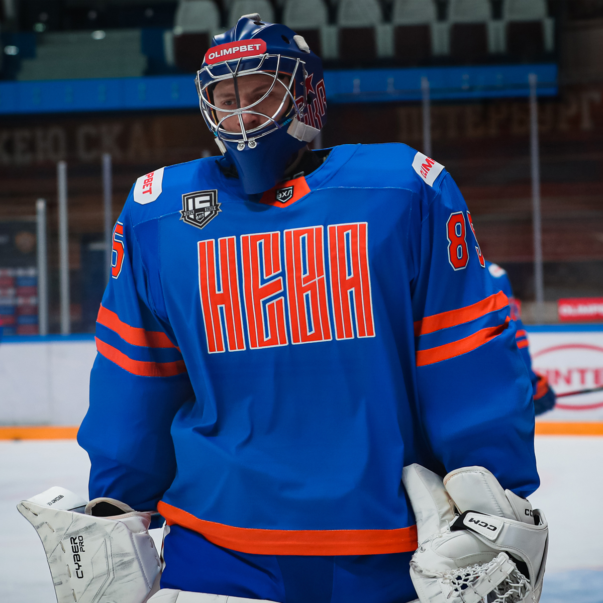 The Chicago #Blackhawks have expressed interest in G Stanislav Berezhnoy.

The 22-year-old goaltender was just traded into the Dynamo Moskva system after spending the second half of the season with SKA-Neva.

Not much KHL time under his belt.

eliteprospects.com/player/674131/…
