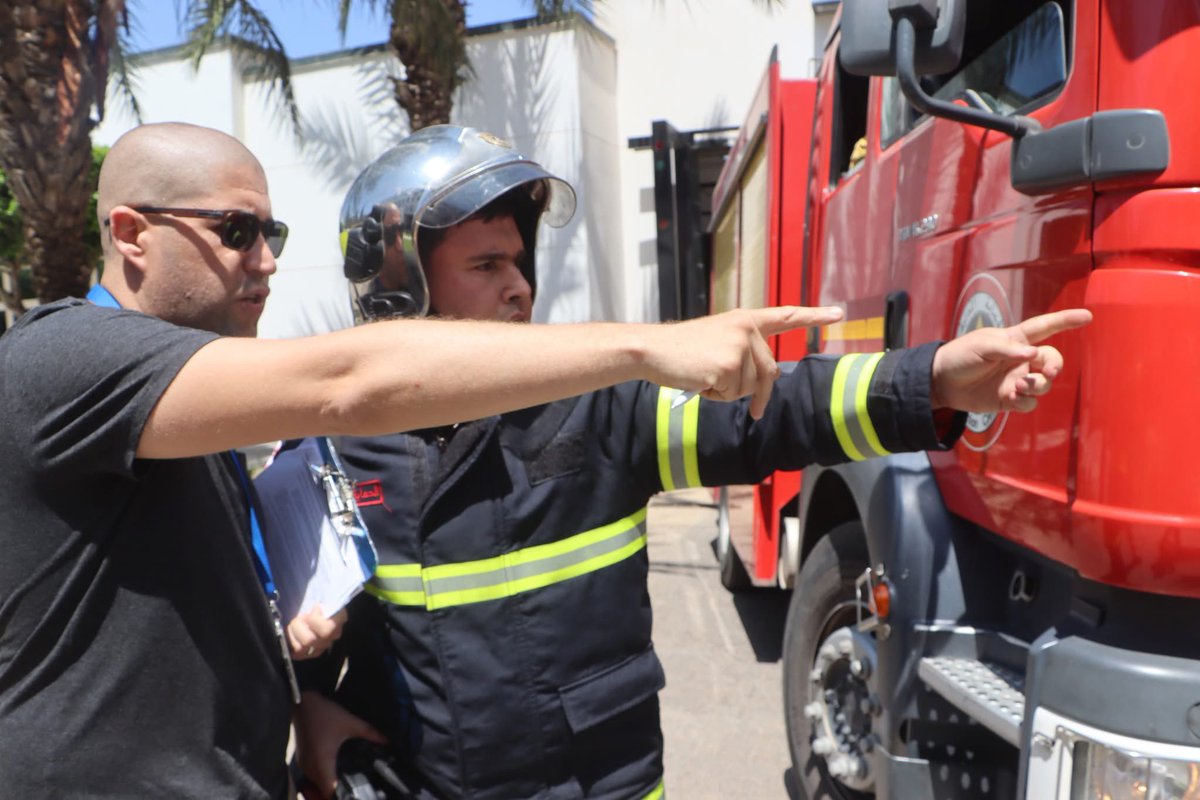 USEmbAlgiers's tweet image. في إطار التعاون المستمر مع المؤسسات الوطنية، شاركت سفارة الولايات المتحدة في الجزائر 🇺🇸🇩🇿 في تمرين مشترك للاستجابة لحالات الطوارئ بالتعاون مع وحدات الحماية المدنية 🧯🚒 في الجزائر العاصمة.
لقد ساهم هذا التمرين في تعزيز العمل الجماعي ورفع مستوى الوعي بالسلامة من خلال تبادل…