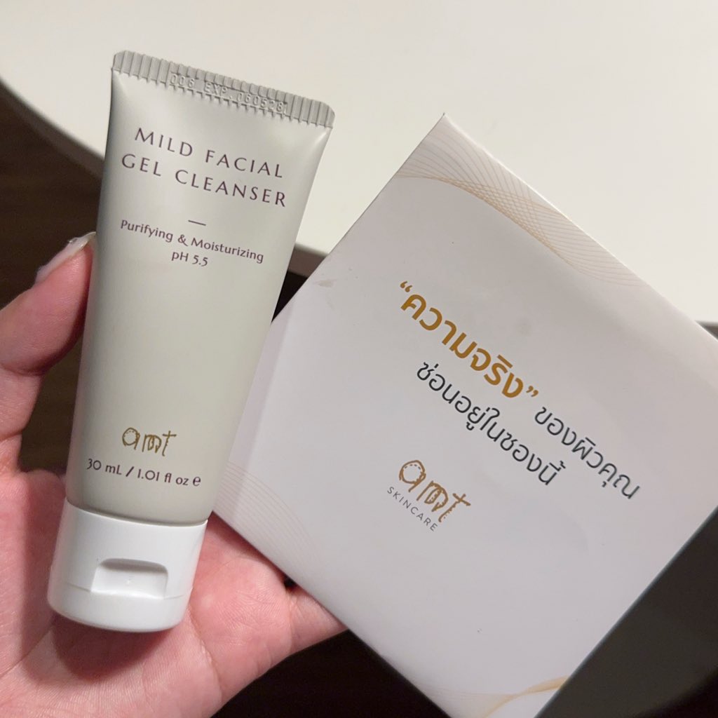 kittyxty's tweet image. 300 กว่าบาทคือมาแบบนี้ 1.เจลล้างหน้า (คือต้องใช้เจลนี้เท่านั้น) 2. ชุดเทส แต่คือเริ่มแรกต้องแสกน qr code ไปอ่านที่คุณฝุ่งเค้าสอนก่อน ก็พวกล้างหน้ายังไง ต้องนั่งอยู่ในห้องแอร์ จับผลทดสอบยังไงงี้