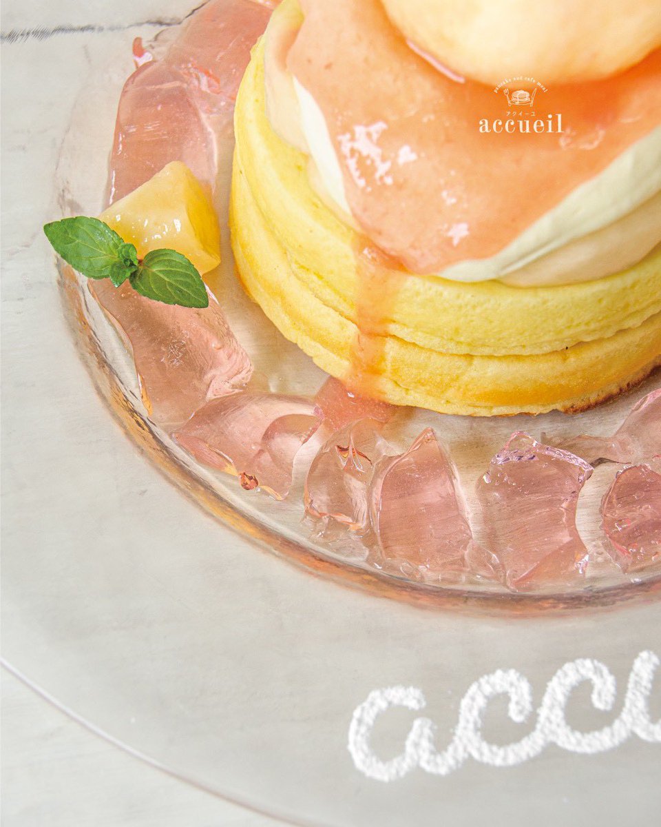 ✨🍑ももとマスカルポーネの贅沢パンケーキ🍑✨

気になるまるごと桃の中身は･･･
『ペッシュ・ド・ヴィーニュ』のクリーム🤍

お皿を彩るピンクの桃風味ゼリーと
桃のコンポートで涼やかで可愛らしい
一皿に仕上がりました💓

instagram.com/p/DMK0-1hzQzA/…