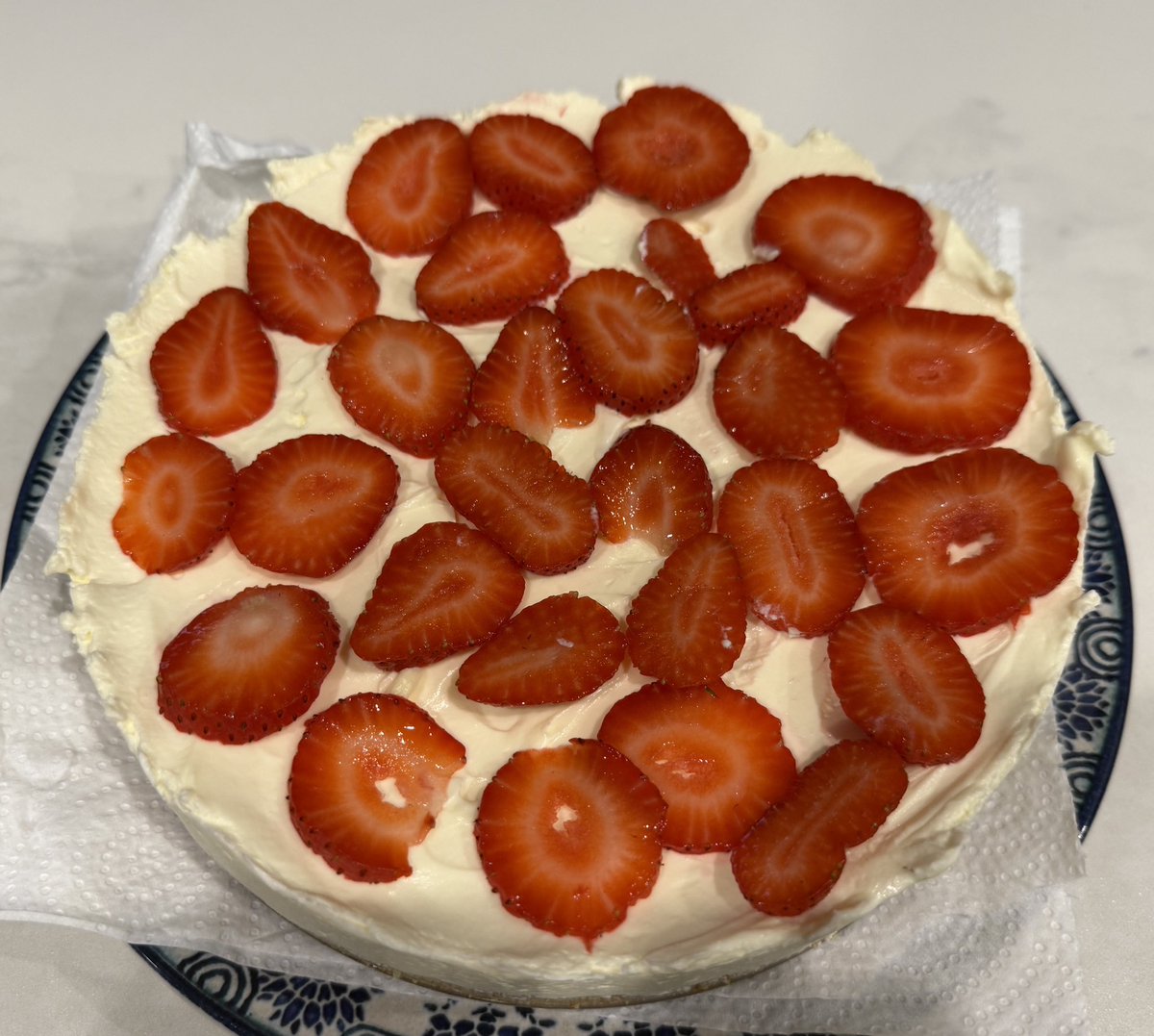 Invited to a friend’s house for a BBQ so i made pudding. First time in ages i’ve made cheesecake. It was delicious