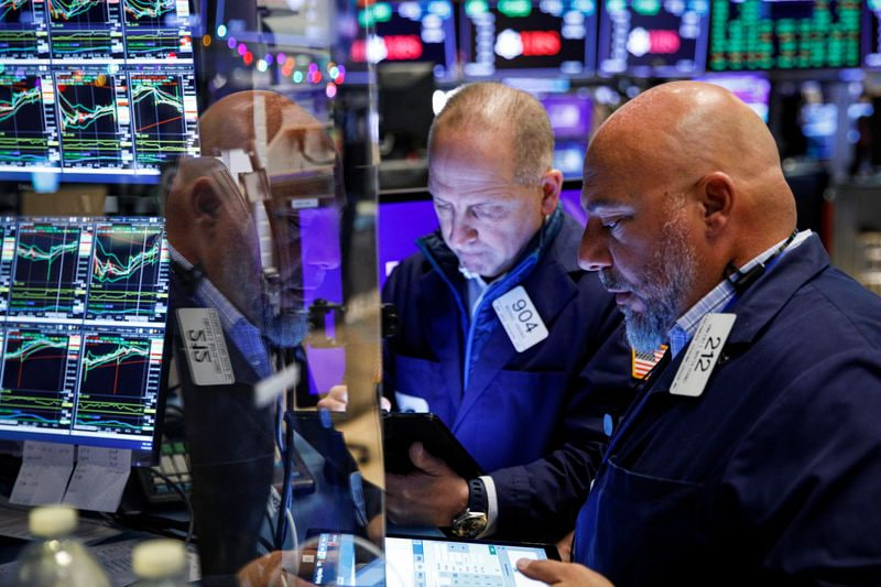 Good morning
U.S. stock futures edge lower; rising inflation, bank earnings in focus