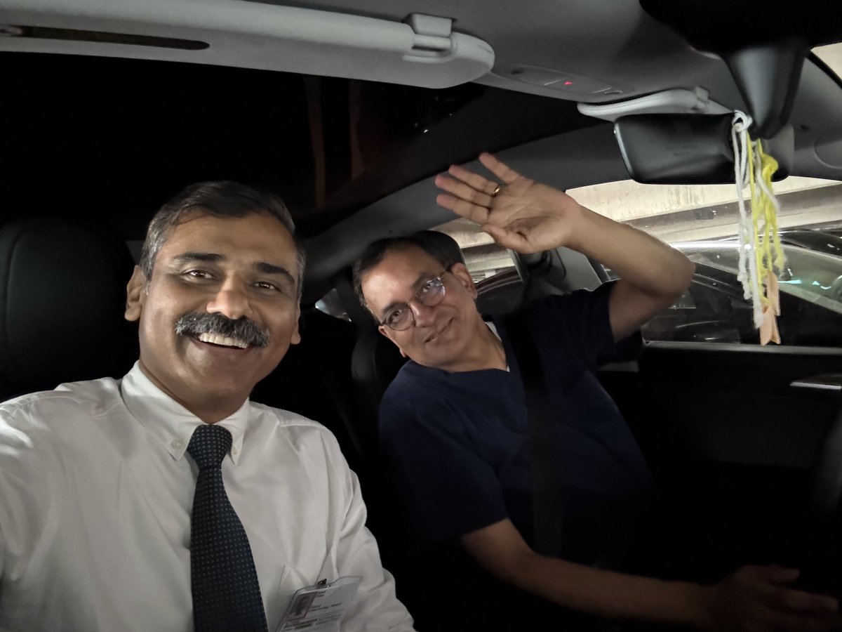 Amolpatel_dr's tweet image. Ministers in India are taking the Tesla ride, @JavleMilind thank you for giving the one 😜😀😀 Tesla launched in India.