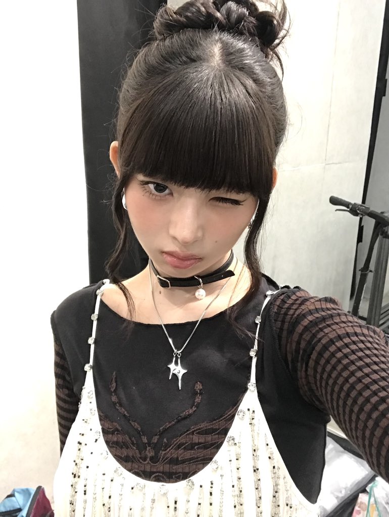 Be AlrightのMVが公開されたよ🫰⟡.·*.
まだみてないDIVEはからあげ〜!!

#IVE #アイヴ #아이브
#REI #レイ #레이