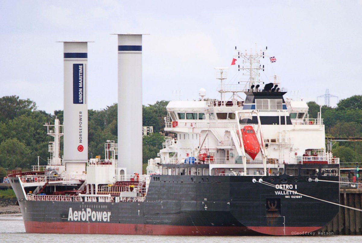 GeoffreyWatson2's tweet image. Unusual tanker on the Thames today at Esso Jetty.
Ostro I - complete with Norsepower Rotor sails.
Only completed in China April this year.
12,118GT
IMO 1021697 (new numbering system).