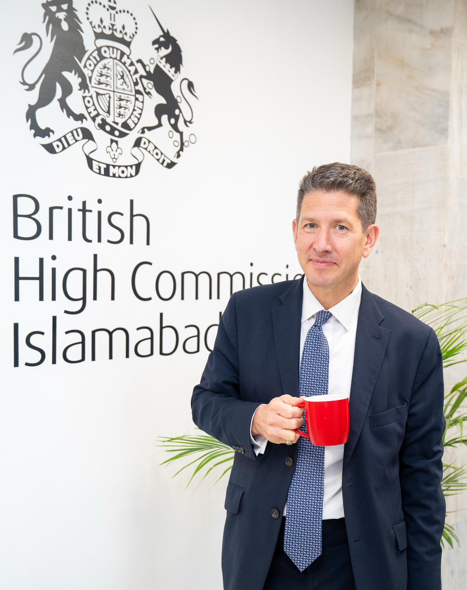 CTurnerFCDO's tweet image. Mujhe Pakistan wapis aa kar khushi hui! The 🇬🇧🇵🇰 partnership remains important - and with global security issues prevalent, my visit is timely as Pakistan assumes Presidency of the @UN Security Council
