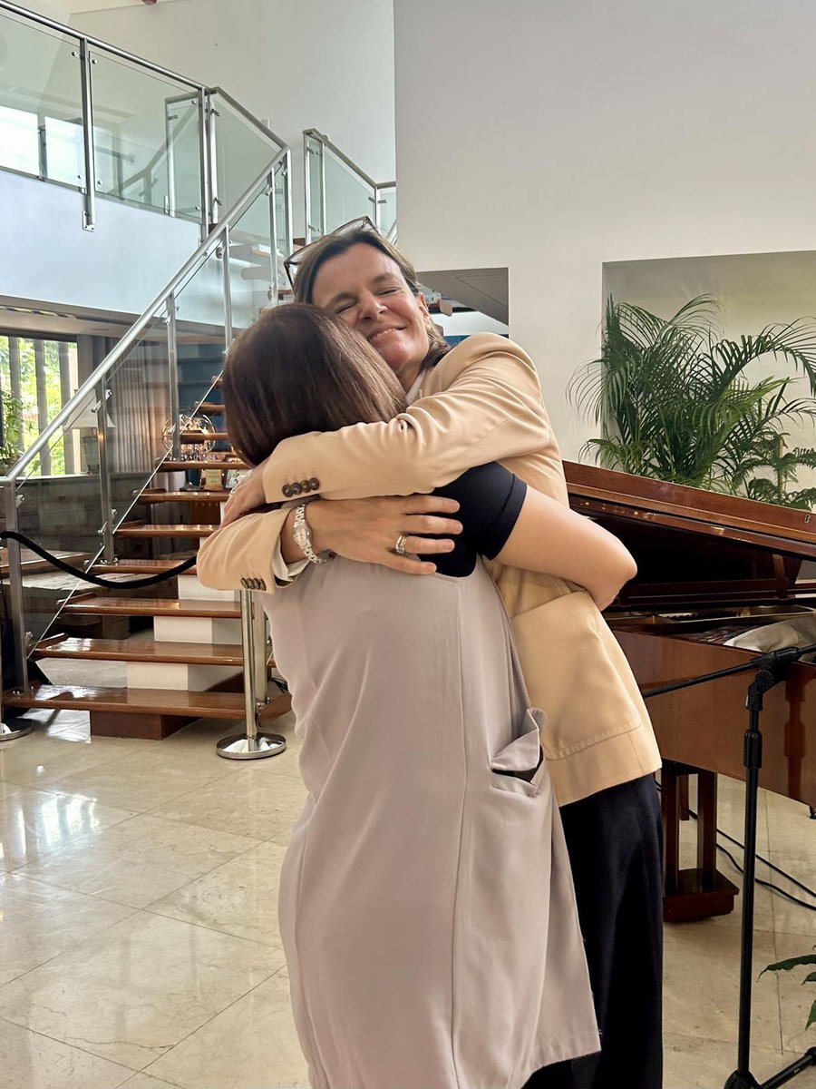 LotusPostrado's tweet image. Brilliant event yesterday to celebrate UK-Philippines cultural relations under HMA @LaureBeaufils - the great and the good from government and private sector to artists and leading educators. Warm hugs and tears shed as HMA moves on. @phBritish feeling much loved and valued!