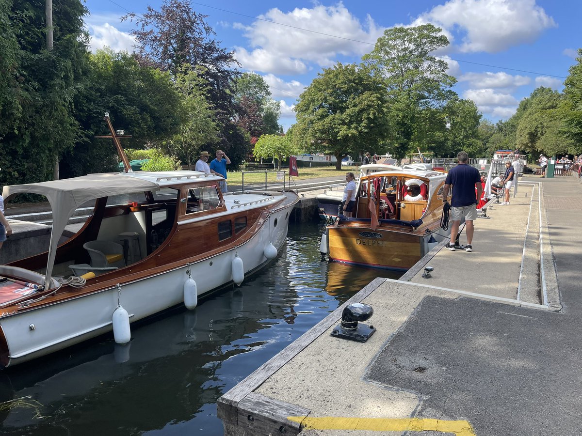 Maria Herlihy EA (@mariaherlihyea) on Twitter photo Today another full lock at #Hurley many spectators took the opportunity to witness the continuing journey of the #Swan Upping event on day 3,it was also great to see the #Caversham Princess and its wonderful crew arrive to collect passengers for a day on the River <a href="/EnvAgencySE/">Environment AgencySE</a> Today another full lock at #Hurley many spectators took the opportunity to witness the continuing journey of the #Swan Upping event on day 3,it was also great to see the #Caversham Princess and its wonderful crew arrive to collect passengers for a day on the River <a href="/EnvAgencySE/">Environment AgencySE</a>
