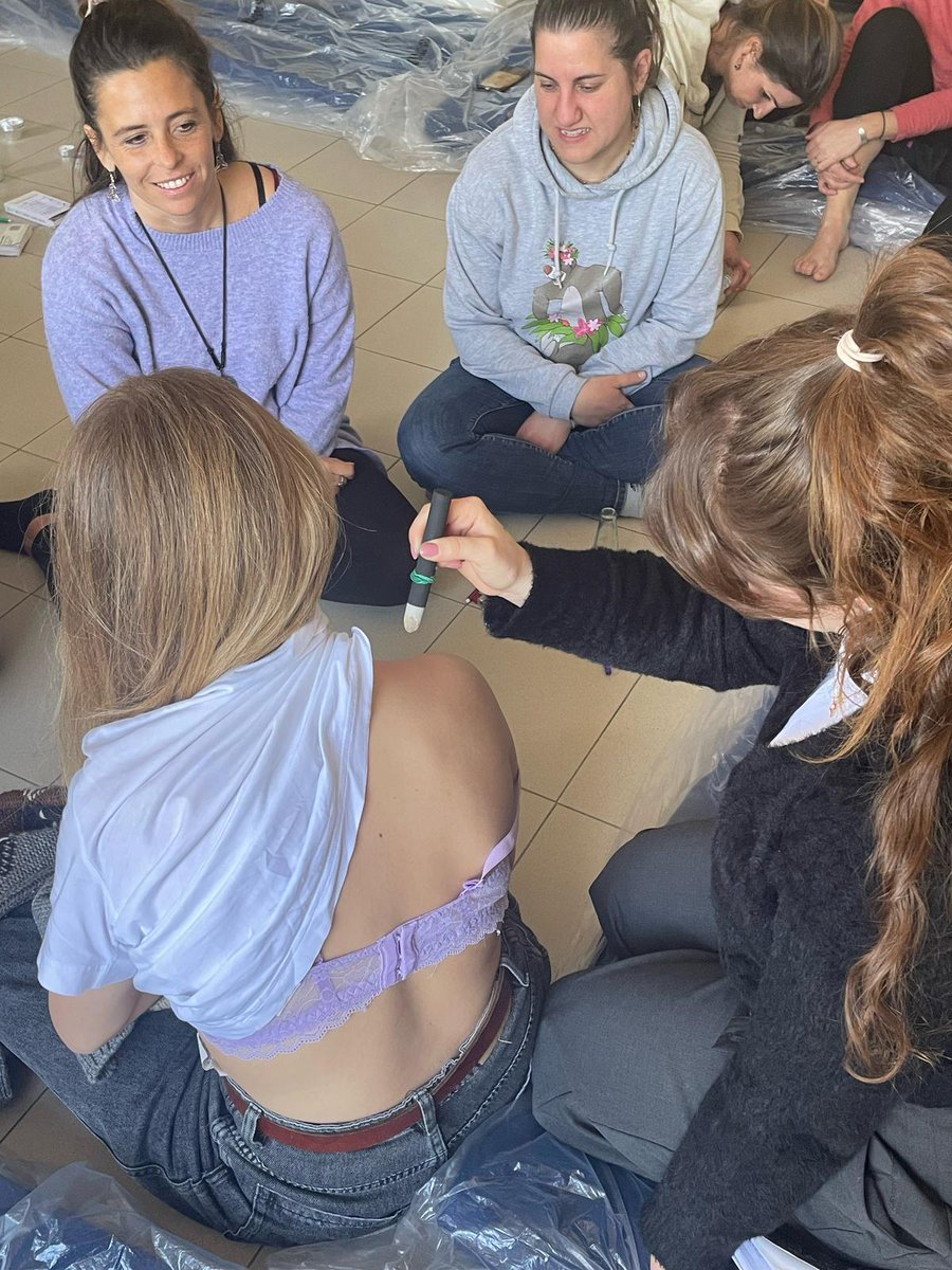 uslnordovest's tweet image. 🌿All’Ospedale di #Livorno arriva la medicina #complementare in #Ostetricia! Tecniche come la #moxibustione aiutano a gestire il #dolore, stimolare il #travaglio e migliorare #l’allattamento. #maternità Leggi tutto... t.ly/GbZop