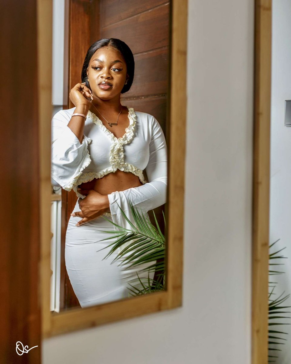 NayaSafowaa's tweet photo. Simple, but significant 🤍 and lucky🥺
#NayaSafowaa https://t.co/uKC4XHpVb4