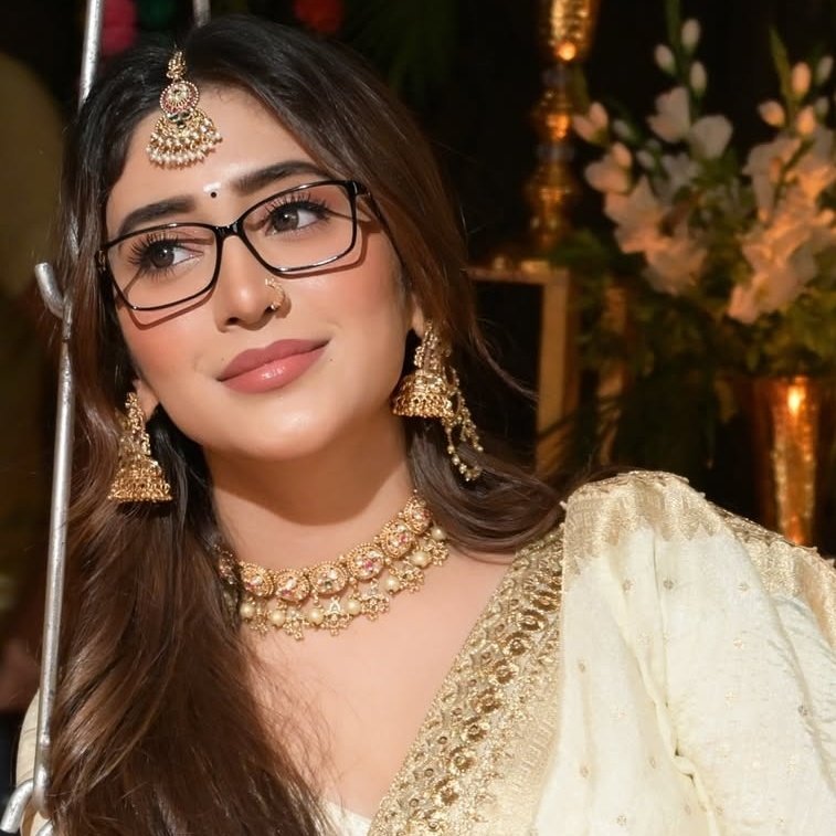 can't wait for the mafia and his jungli billi 😭💕

ONE MONTH OF RISHREE
#HarshadChopda #ShivangiJoshi #Rishree #Rishabh #Bhagyashree #Balh4