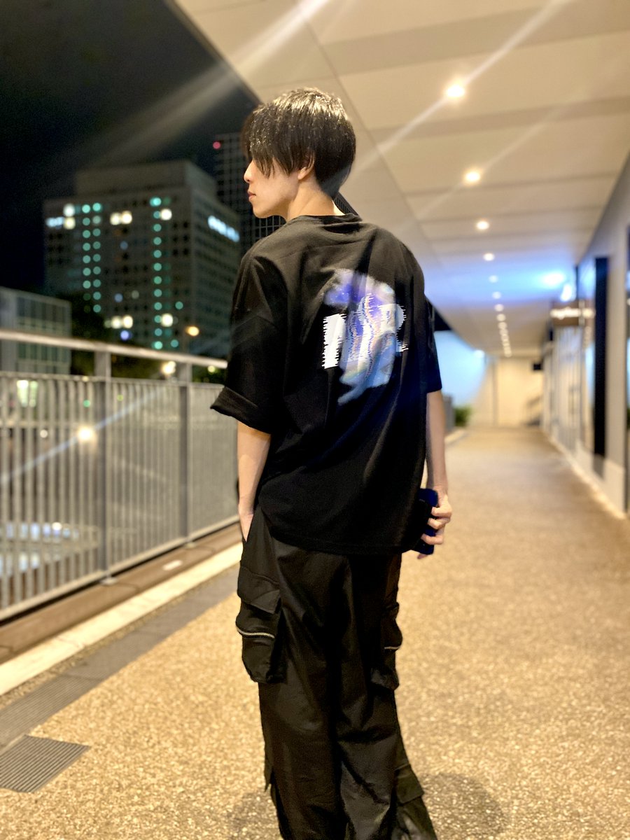 NR_NEWRIVER's tweet image. 待望のビックシルエットTシャツ発売！  

▼ショップリンク 
newriver.booth.pm 

▼公式Instagram 
instagram.com/nr_newriver/ 

▼Model  
Ka1To -カイト-
Instagram：instagram.com/_planets.king1…

#NEWRIVER 
#パーカー 
#オーバーサイズ