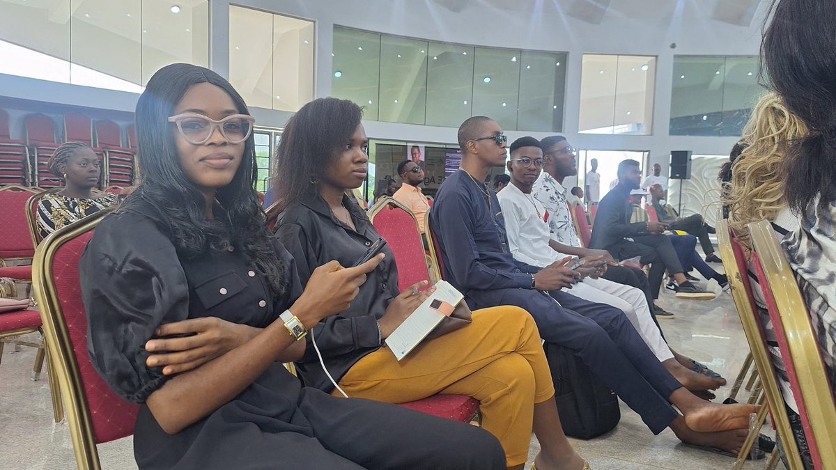 AnambraStartup's tweet image. Some of our founders were at the @GITEXNG Roadshow (Enugu stop) yesterday. It was a memorable event as one of Anambra’s startup @cloudaudit_ai emerged winner of the grant.
ASN to the global stage!🔥